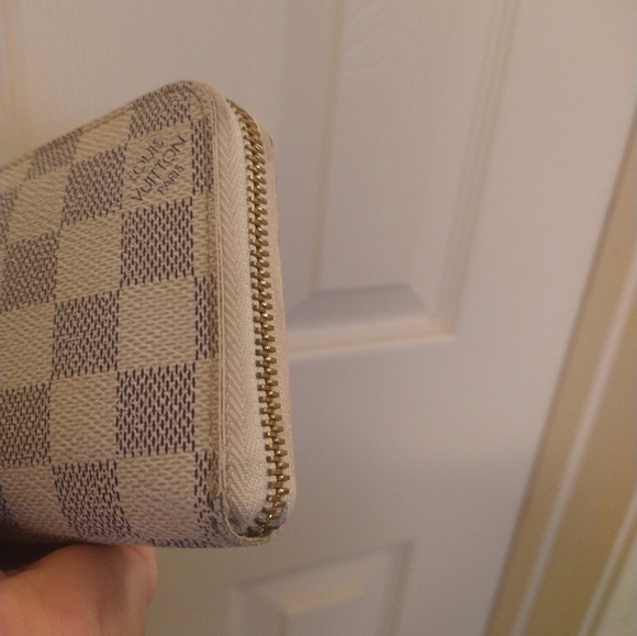 Louis Vuitton Damier Azur Zippy Compact Wallet - Picture 5 of 16